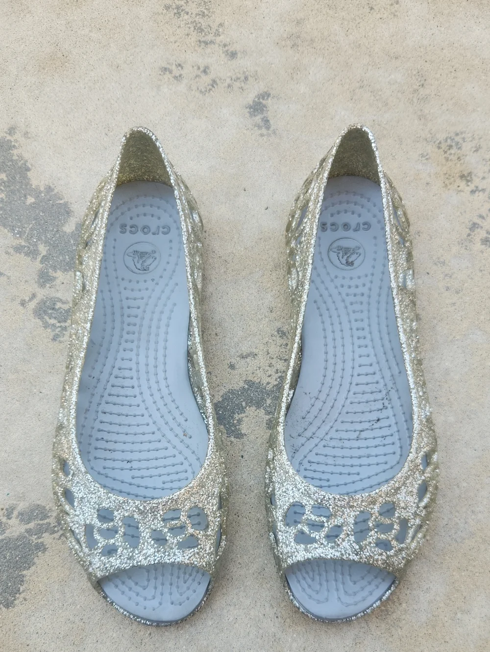 Crocs Isabella Glitter Peep Toe Flats Sandals Silver Gold Metallic Size 3 Girls